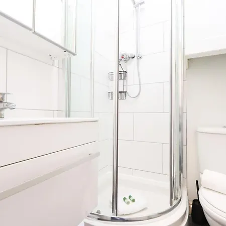 One Bedroom Flat Near Temple Meads Apartment *