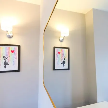 One Bedroom Flat Near Temple Meads Apartment